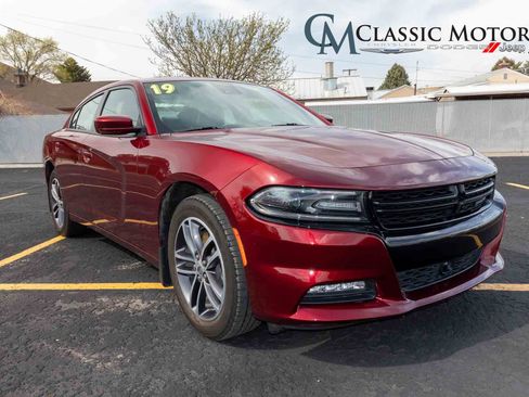 Used 2019 Dodge Charger SXT w/ Plus Group image 1