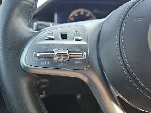 Used 2019 Mercedes-Benz S 560 4MATIC Sedan image 18