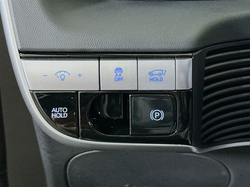 Used 2024 Hyundai Ioniq 5 SEL image 17