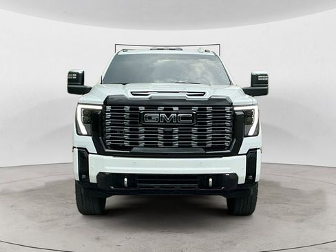 Used 2025 GMC Sierra 2500 Denali Ultimate AWD/4WD image 8