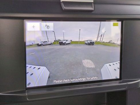 New 2026 Ford F250 XL w/ XL Chrome Package RWD image 20