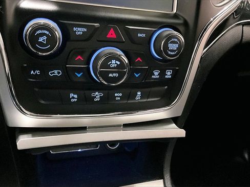 Used 2015 Jeep Grand Cherokee Overland w/ Advanced Technology Group image 15