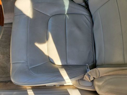 Used 2004 Cadillac De Ville DHS w/ Equipment Group image 17