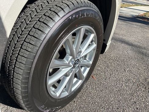 Used 2024 MAZDA CX-5 AWD 2.5 S w/ Preferred Package image 16