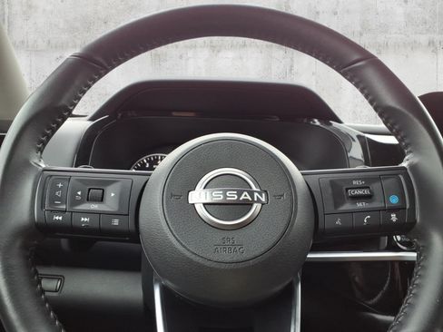 Used 2025 Nissan Pathfinder SV AWD/4WD image 24