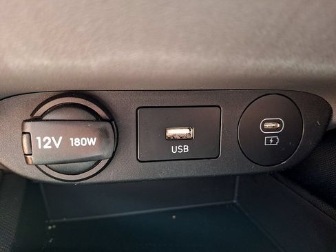 Certified 2024 Hyundai Elantra SEL FWD image 24