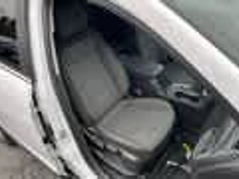 Used 2023 Chevrolet Equinox LT image 7