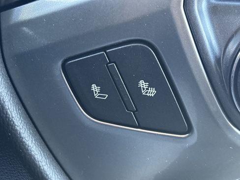 Used 2016 Chevrolet Silverado 2500 LT w/ LT Convenience Package image 27