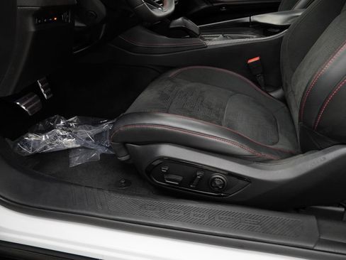 Used 2024 Dodge Charger Daytona Scat Pack w/ Plus Group AWD/4WD image 38