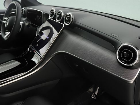 Certified 2026 Mercedes-Benz GLC 300 image 22