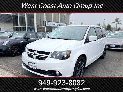 Used 2018 Dodge Grand Caravan GT image 1
