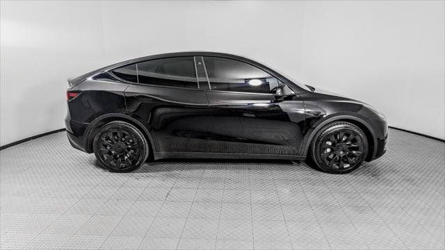 Used 2021 Tesla Model Y Long Range AWD/4WD image 8