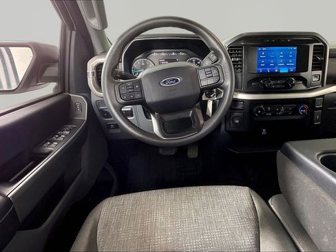 Used 2022 Ford F150 XLT RWD image 9