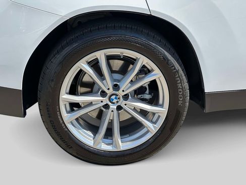 Certified 2025 BMW X3 xDrive30i w/ Premium Package image 9