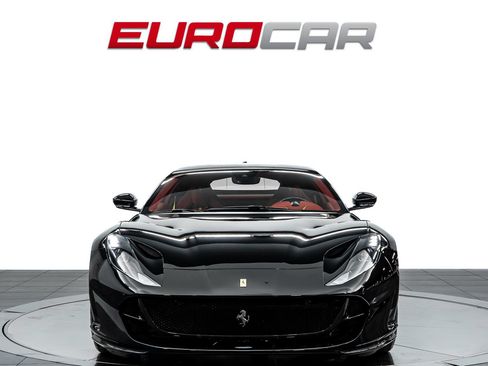 Used 2020 Ferrari 812 Superfast RWD image 8