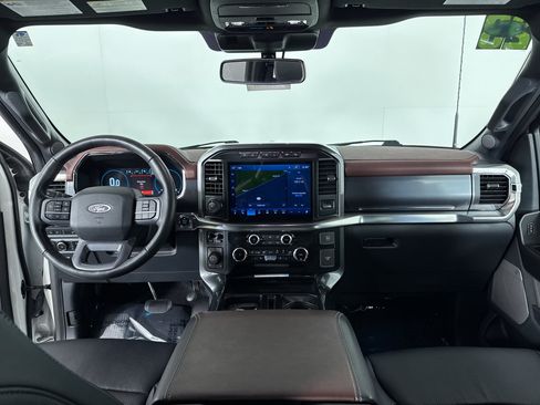 Used 2023 Ford F150 Lariat AWD/4WD image 4