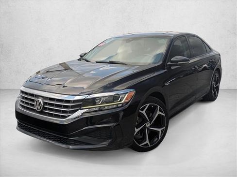 Used 2020 Volkswagen Passat 2.0T R-Line FWD image 1