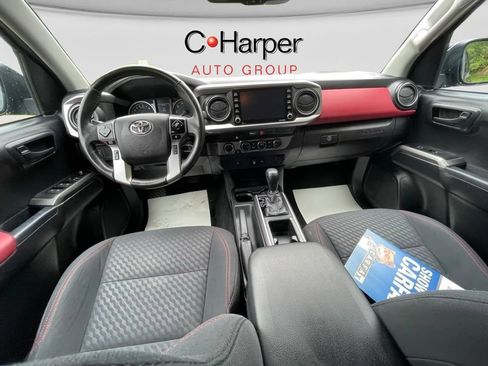 Used 2021 Toyota Tacoma SR5 AWD/4WD image 26