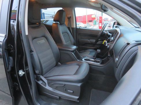 Used 2016 GMC Canyon SLE w/ All Terrain Package image 13