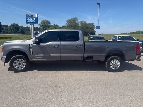 Used 2024 Ford F350 XLT AWD/4WD image 8
