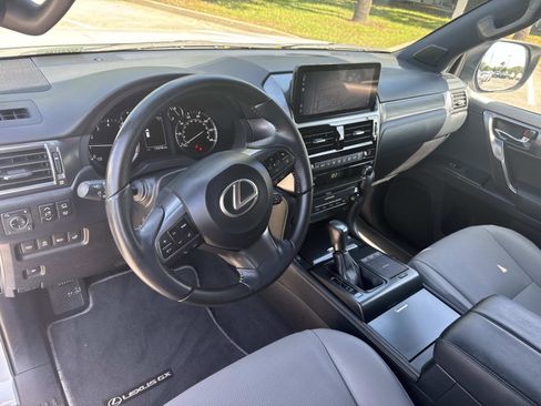 Certified 2023 Lexus GX 460 w/ Black Line Special Edition AWD/4WD image 22
