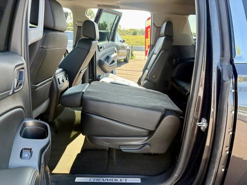 Used 2016 Chevrolet Suburban LT w/ Luxury Package AWD/4WD image 20