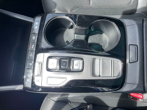 Used 2023 Hyundai Tucson Limited w/ Cargo Package image 18