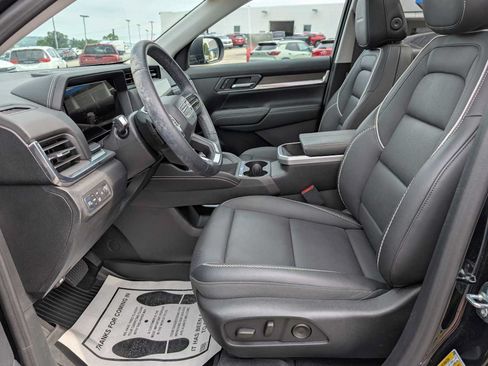 Certified 2026 GMC Terrain Denali w/ LPO, Floor Liner Package AWD/4WD image 4