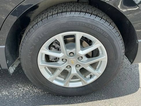Used 2023 Chevrolet Equinox LS AWD/4WD image 11