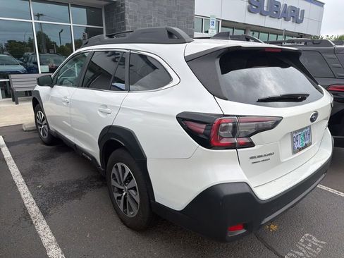 Certified 2023 Subaru Outback Premium AWD/4WD image 3