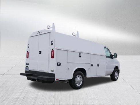 New 2026 Ford E-350 and Econoline 350 Super Duty w/ Power Equipment Group image 3