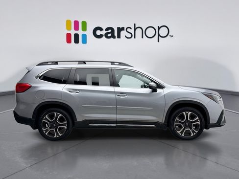 Used 2023 Subaru Ascent Limited w/ Technology Package AWD/4WD image 5