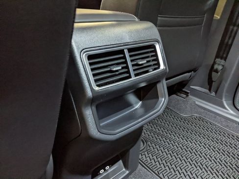 New 2026 Volkswagen Atlas Cross Sport SE image 24