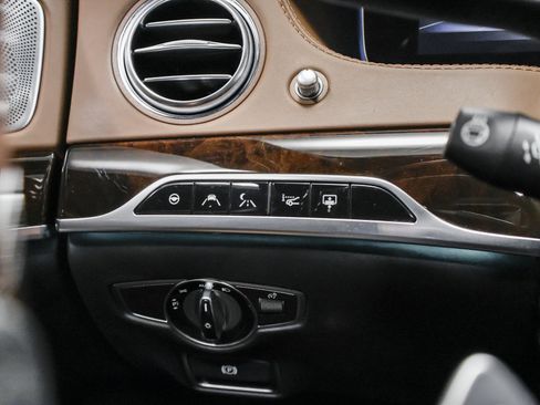 Used 2019 Mercedes-Benz Maybach S 560 4MATIC image 38