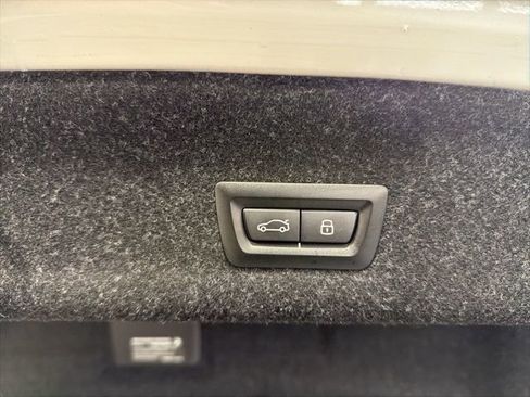 Used 2025 BMW 330i xDrive 330i xDrive image 35