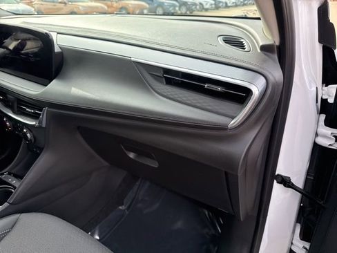 Used 2024 Buick Encore GX Preferred image 51