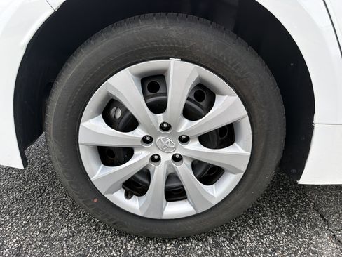 Certified 2024 Toyota Corolla LE FWD image 28