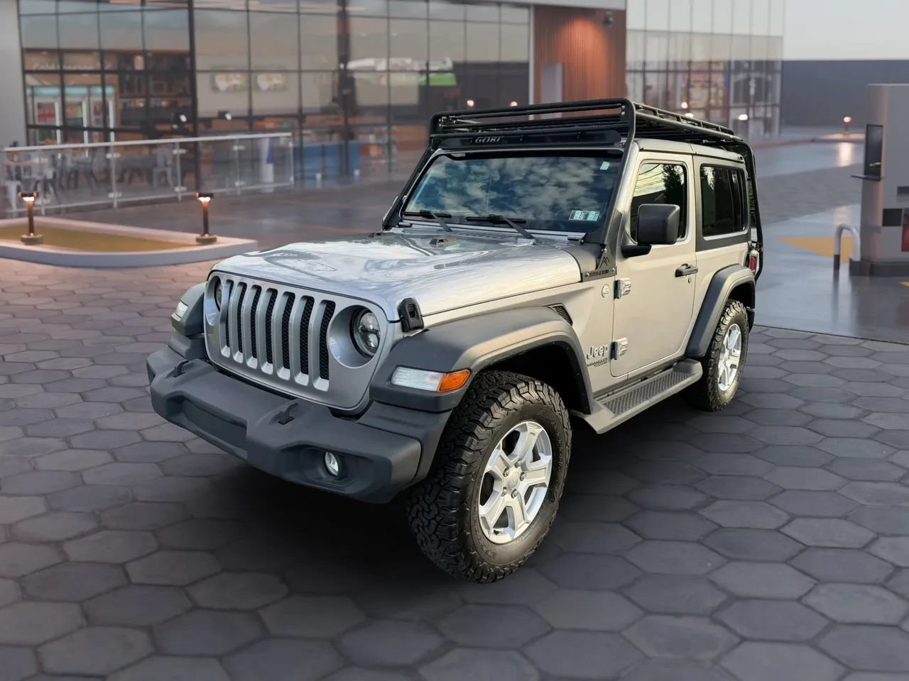 Used 2019 Jeep Wrangler Sport AWD/4WD image 6