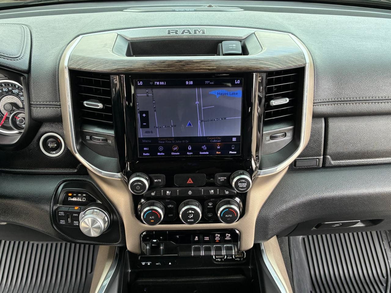 Used 2019 RAM 1500 Laramie AWD/4WD image 19