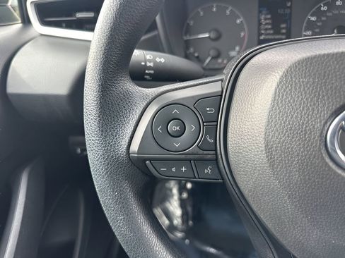 Used 2025 Toyota Corolla LE image 13
