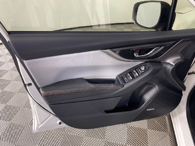 Used 2019 Subaru Crosstrek 2.0i Limited w/ Moonroof Package w/Navigation AWD/4WD image 17
