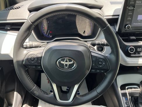 Used 2022 Toyota Corolla XSE FWD image 21