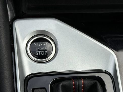 Used 2024 Nissan Altima 2.5 SR AWD/4WD image 8