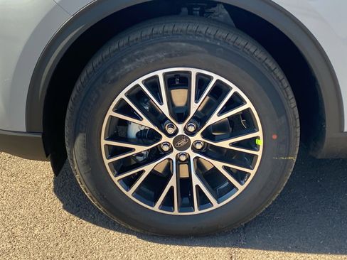 New 2026 Ford Escape PHEV w/ PHEV Premium Package image 24