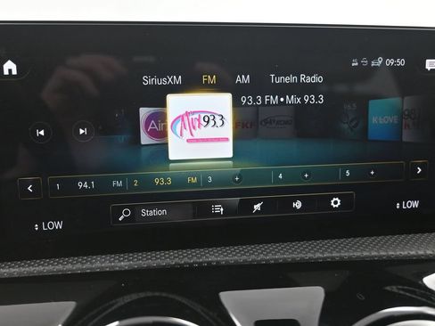 Used 2022 Mercedes-Benz A 220 4MATIC image 17