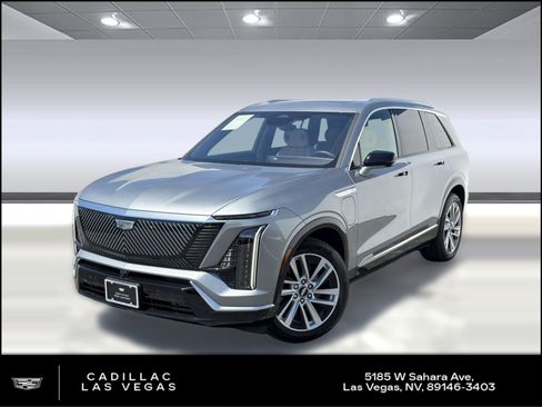 Certified 2026 Cadillac Vistiq Luxury image 1