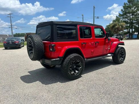 Used 2018 Jeep Wrangler Unlimited Sahara image 7