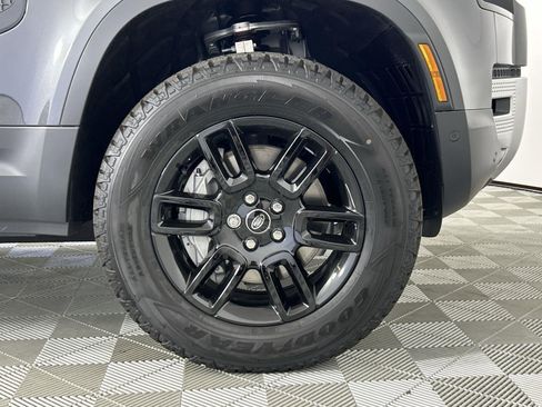 Certified 2025 Land Rover Defender 110 S image 36