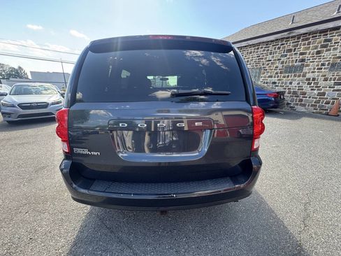 Used 2014 Dodge Grand Caravan SE FWD image 6