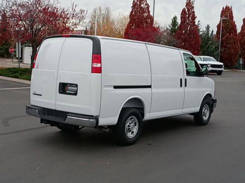 New 2025 Chevrolet Express 2500 w/ Driver Convenience Package image 4